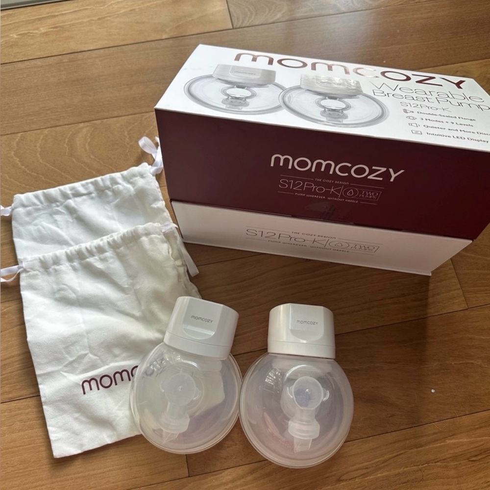 Momcozy Wearable Breast Pump - White